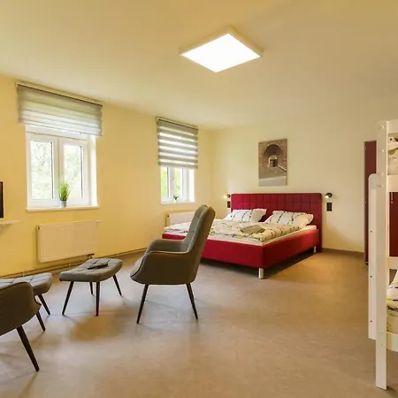 Hotel und Hostel Gleisbett-3